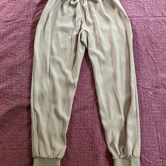Vero Moda Aware Tan Trousers lightweight summer fabric - Picture 3 of 16